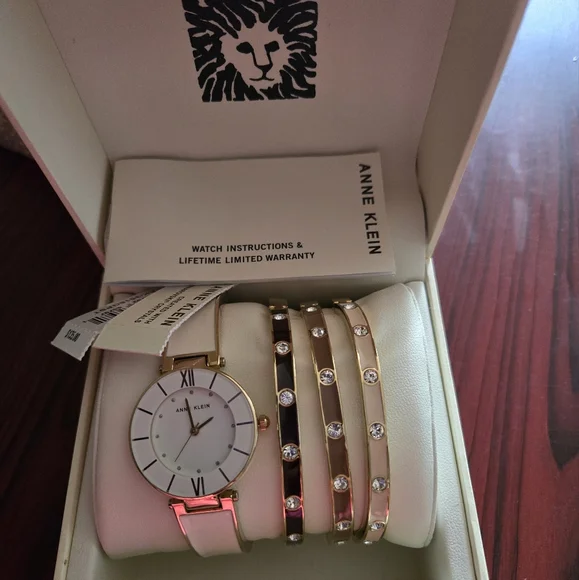 Anne Klein Watch & Bracelet set White/Gold - Picture 2 of 5
